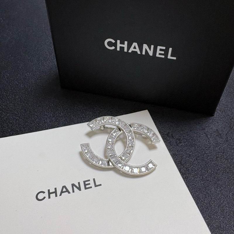 Chanel Brooch 05yxs98
